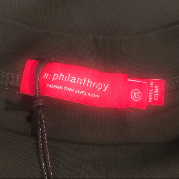 n. Philanthropy Cala Cotton Crewneck Long Sleeve Tee In Army Green. NWT! Sz XS - Picture 3 of 5